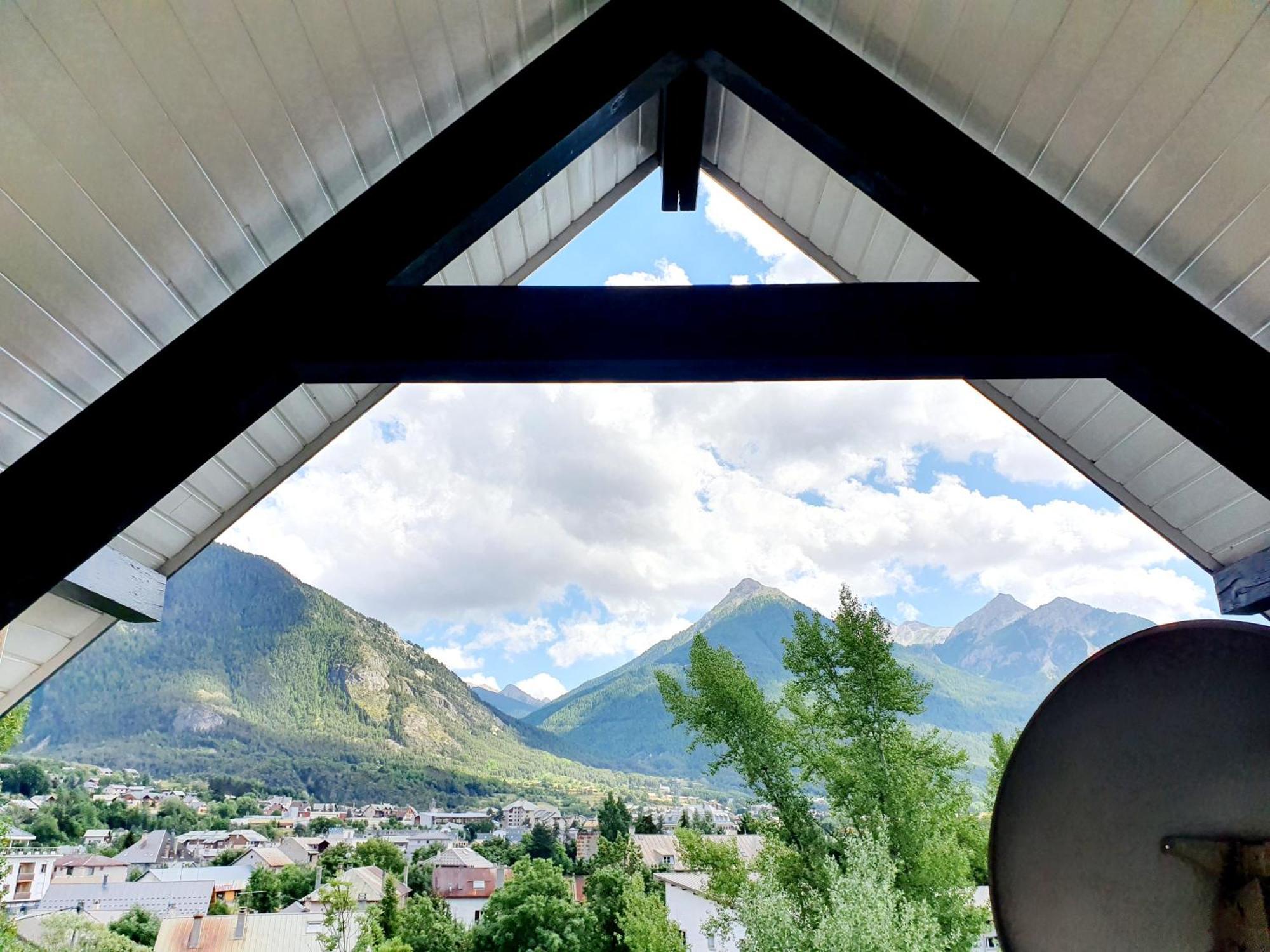 Au Pre Du Moulin - Centre Ville Briancon  Bagian luar foto