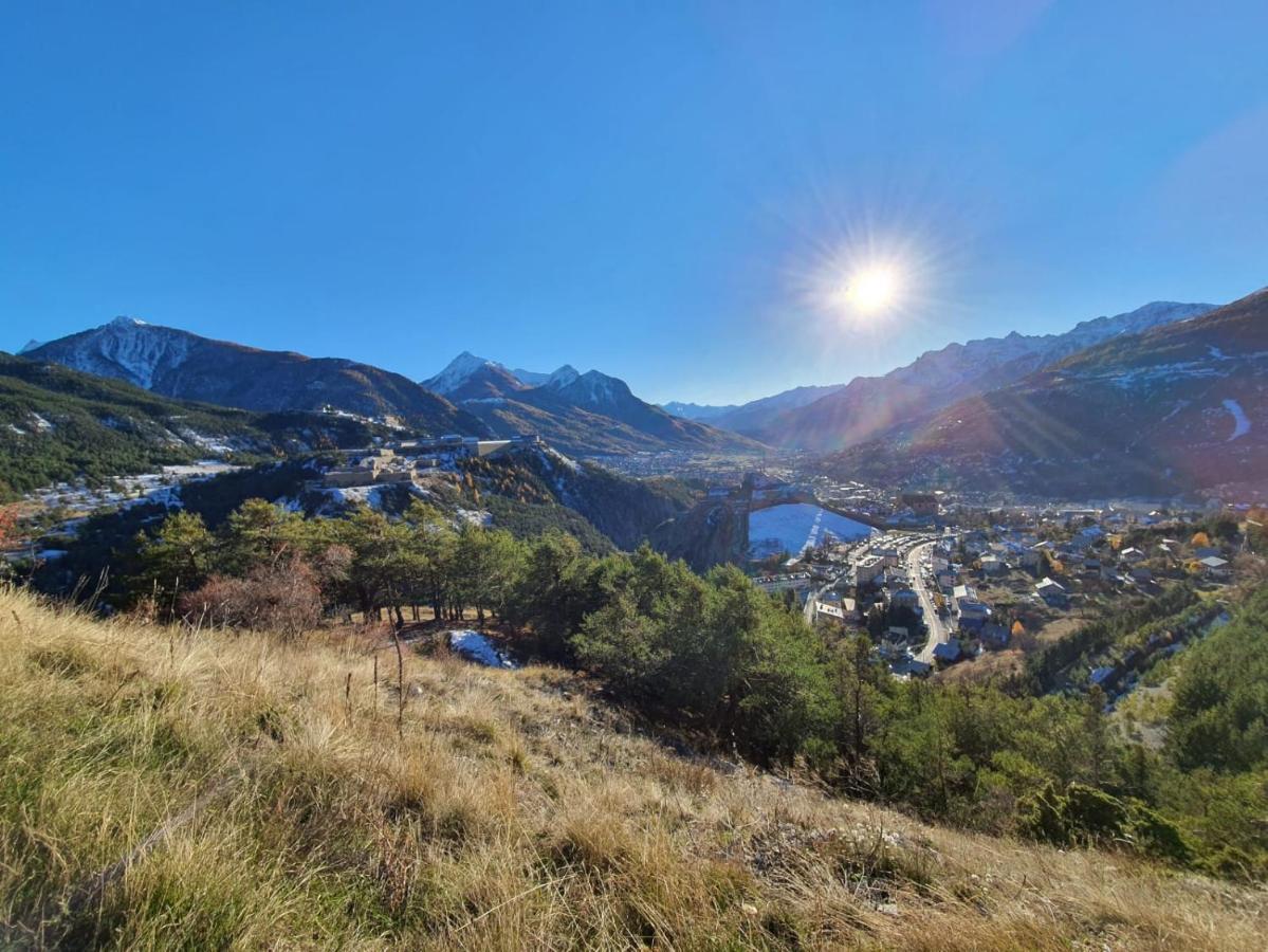 Au Pre Du Moulin - Centre Ville Briancon  Bagian luar foto